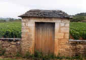 MONTRACHET_GATE.jpg (32434 bytes)