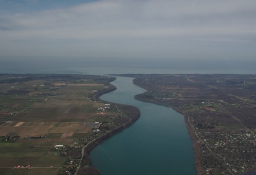 Niagara river, Canada on left, USA on rght