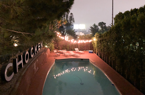 Houseparty in the Hollywood Hills with nice wines